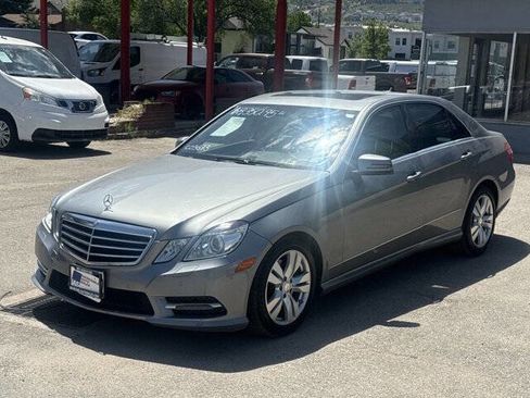 Used 2013 Mercedes-Benz E 350 BlueTEC Sedan image 8