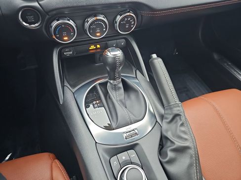 Used 2023 MAZDA MX-5 Miata Grand Touring image 22