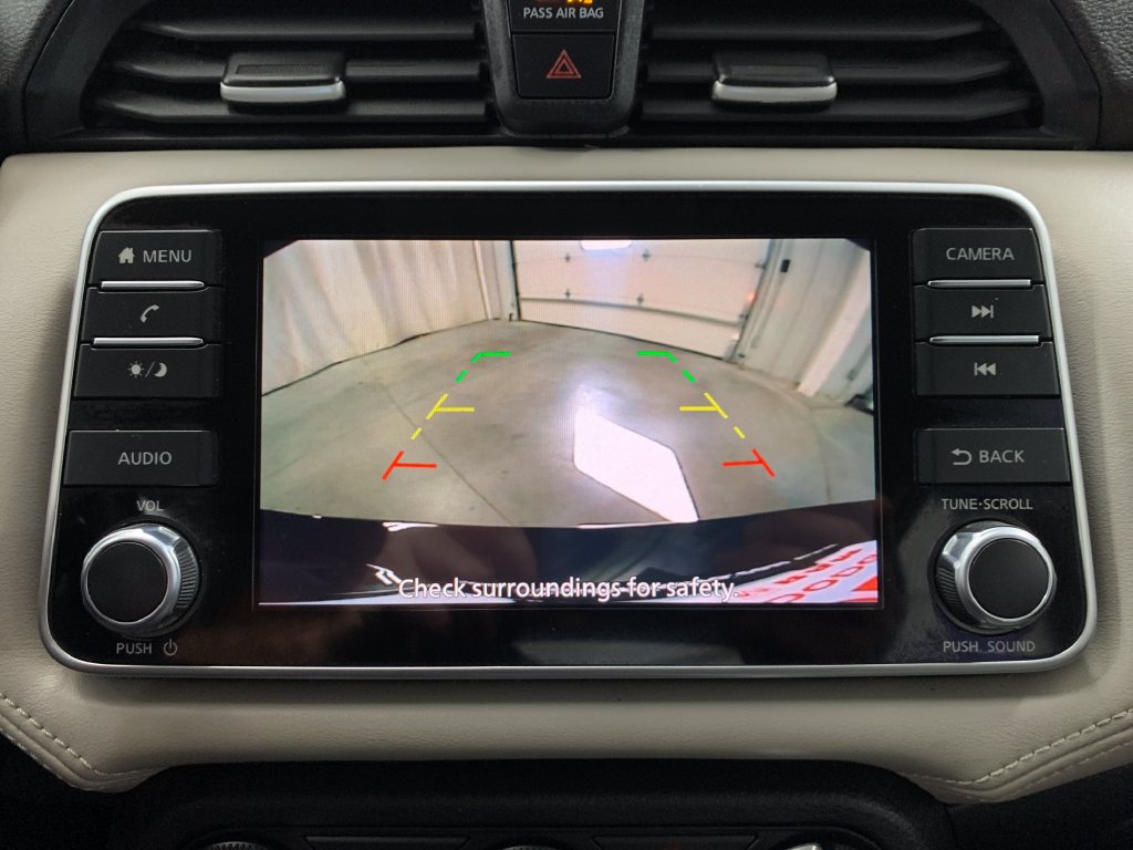Used 2020 Nissan Versa SV FWD image 27