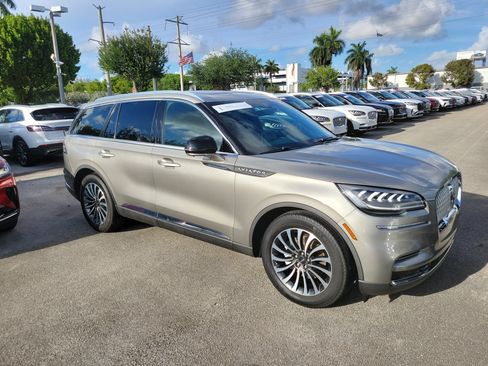 Certified 2023 Lincoln Aviator Reserve w/ Elements Package Plus RWD image 2