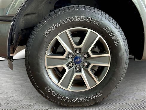 Used 2016 Ford F150 XLT w/ Equipment Group 302A Luxury image 33