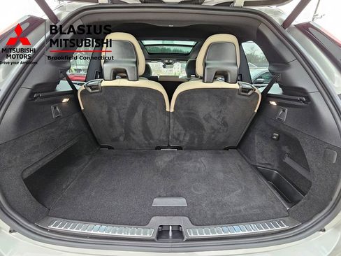 Used 2025 Volvo XC90 B6 Plus image 39