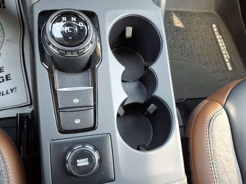 Used 2024 Ford Bronco Sport Outer Banks w/ Tech Package AWD/4WD image 23