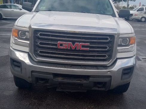 Used 2015 GMC Sierra 2500 4x4 Double Cab w/ Sierra Convenience Package image 4