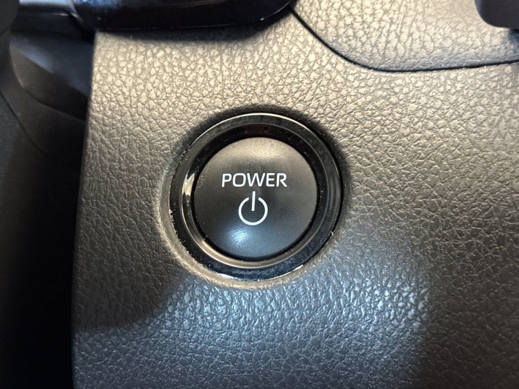 Used 2025 Toyota Camry LE FWD image 20