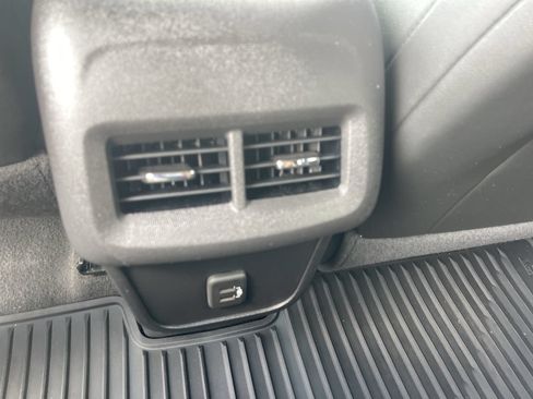 Used 2023 Chevrolet Equinox RS AWD/4WD image 20