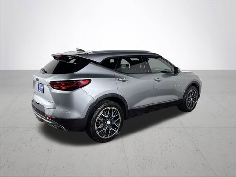 Used 2023 Chevrolet Blazer Premier w/ Driver Confidence II Package image 6