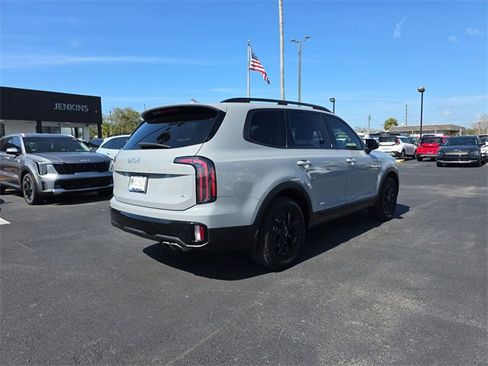 Certified 2024 Kia Telluride SX Prestige X-Pro image 7