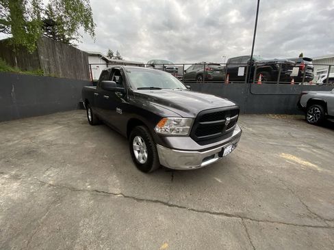 Used 2017 RAM 1500 Express AWD/4WD image 8