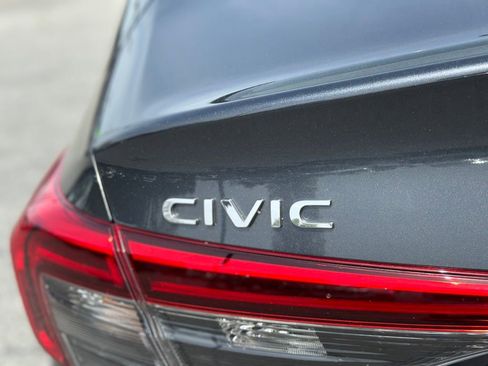 Used 2023 Honda Civic EX image 40