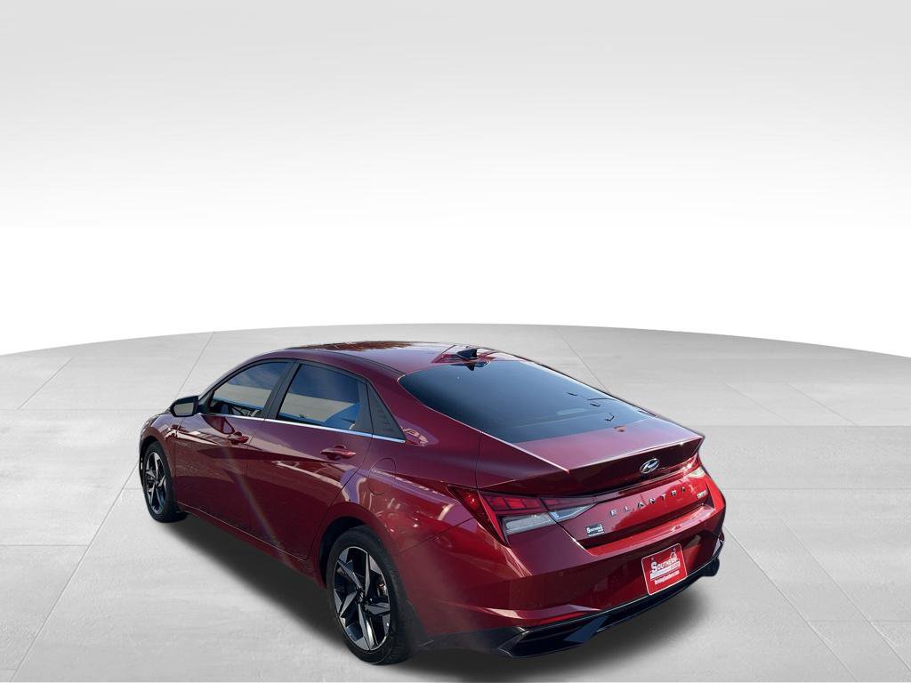 Used 2023 Hyundai Elantra Limited FWD image 43
