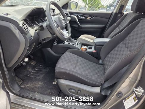 Used 2020 Nissan Rogue Sport SV AWD/4WD image 5
