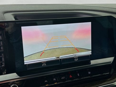 Used 2023 GMC Sierra 1500 Elevation image 10