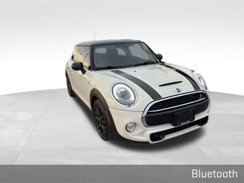 Used 2015 MINI Cooper S image 3