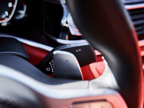 Used 2022 BMW M760i xDrive w/ Luxury Rear Seating Package AWD/4WD image 69