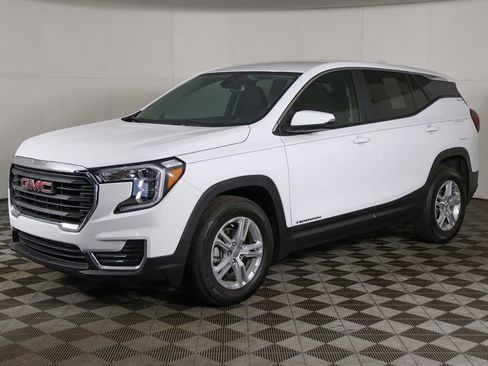 Used 2024 GMC Terrain SLE FWD image 6