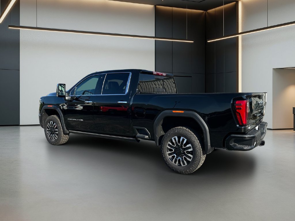 Used 2024 GMC Sierra 2500 Denali Ultimate AWD/4WD image 3