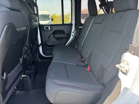 New 2026 Jeep Wrangler Unlimited Rubicon AWD/4WD image 19