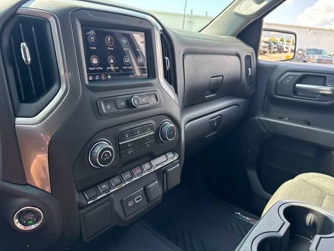 Used 2025 Chevrolet Silverado 1500 Custom Trail Boss w/ LPO, Dark Essentials Package AWD/4WD image 20