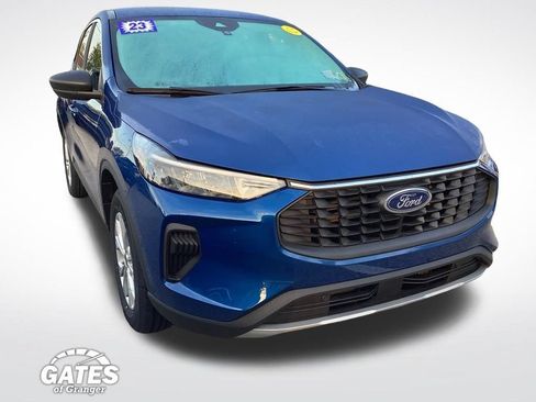 Used 2023 Ford Escape Active w/ Tech Pack #1 AWD/4WD image 1