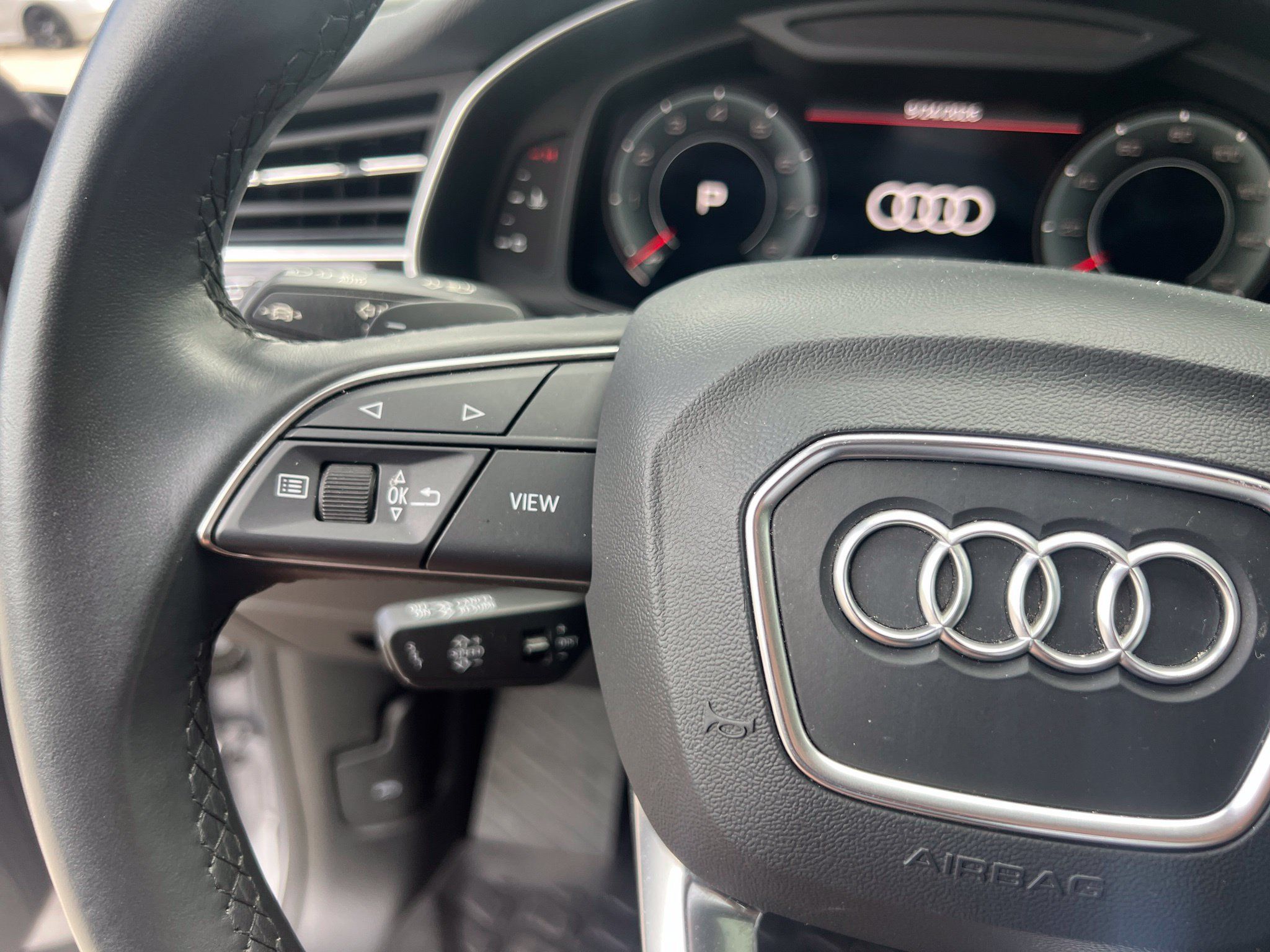 Used 2022 Audi Q8 Premium Plus AWD/4WD image 21