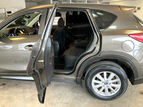 Used 2016 MAZDA CX-5 Touring w/ Bose/Moonroof Package image 19