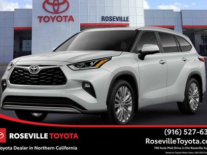 New 2026 Toyota Highlander Platinum