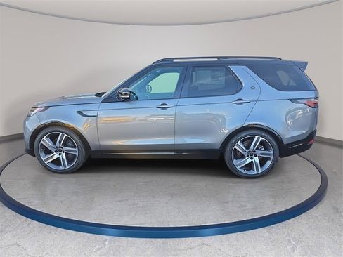 New 2026 Land Rover Discovery Limited Edition image 8