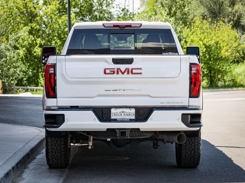 Used 2024 GMC Sierra 3500 Denali w/ Denali Reserve Package AWD/4WD image 4