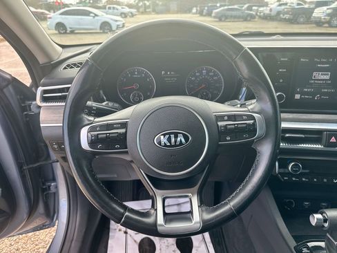 Used 2021 Kia K5 EX image 16
