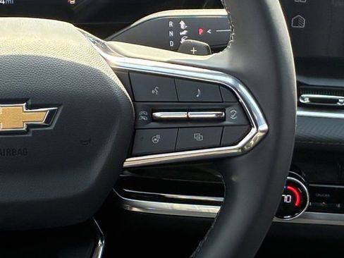 New 2026 Chevrolet Equinox LT w/ Convenience Package II FWD image 23
