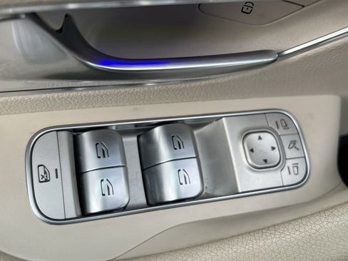 Certified 2022 Mercedes-Benz GLS 450 4MATIC image 15