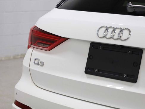 Used 2023 Audi Q3 2.0T Premium w/ Convenience Package image 8