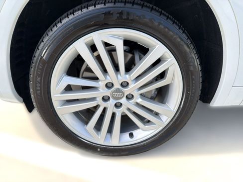 Used 2020 Audi Q5 2.0T Premium Plus AWD/4WD image 11