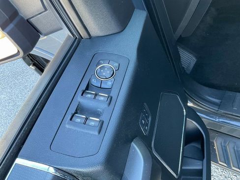 Used 2016 Ford F150 Lariat image 8