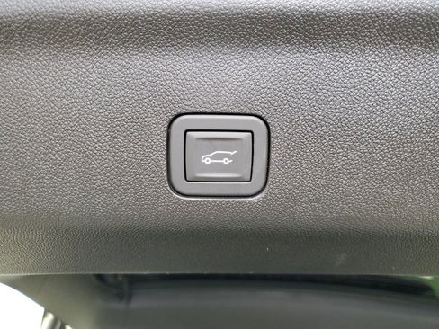 New 2026 Chevrolet Tahoe RST image 36