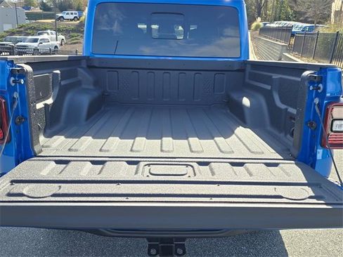 New 2026 Jeep Gladiator Rubicon image 8