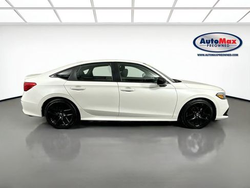 Used 2024 Honda Civic Sport image 9