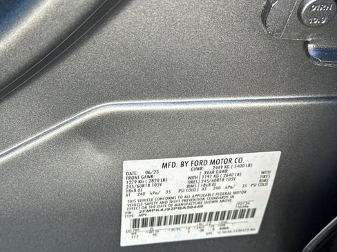 Used 2023 Ford Edge SEL image 35