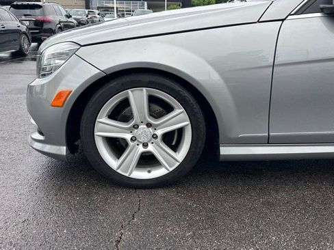 Used 2011 Mercedes-Benz C 300 4MATIC Sedan image 7