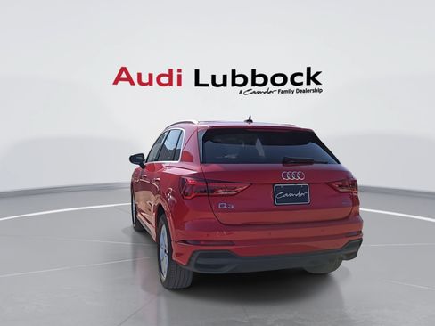 Certified 2025 Audi Q3 2.0T Premium AWD/4WD image 7