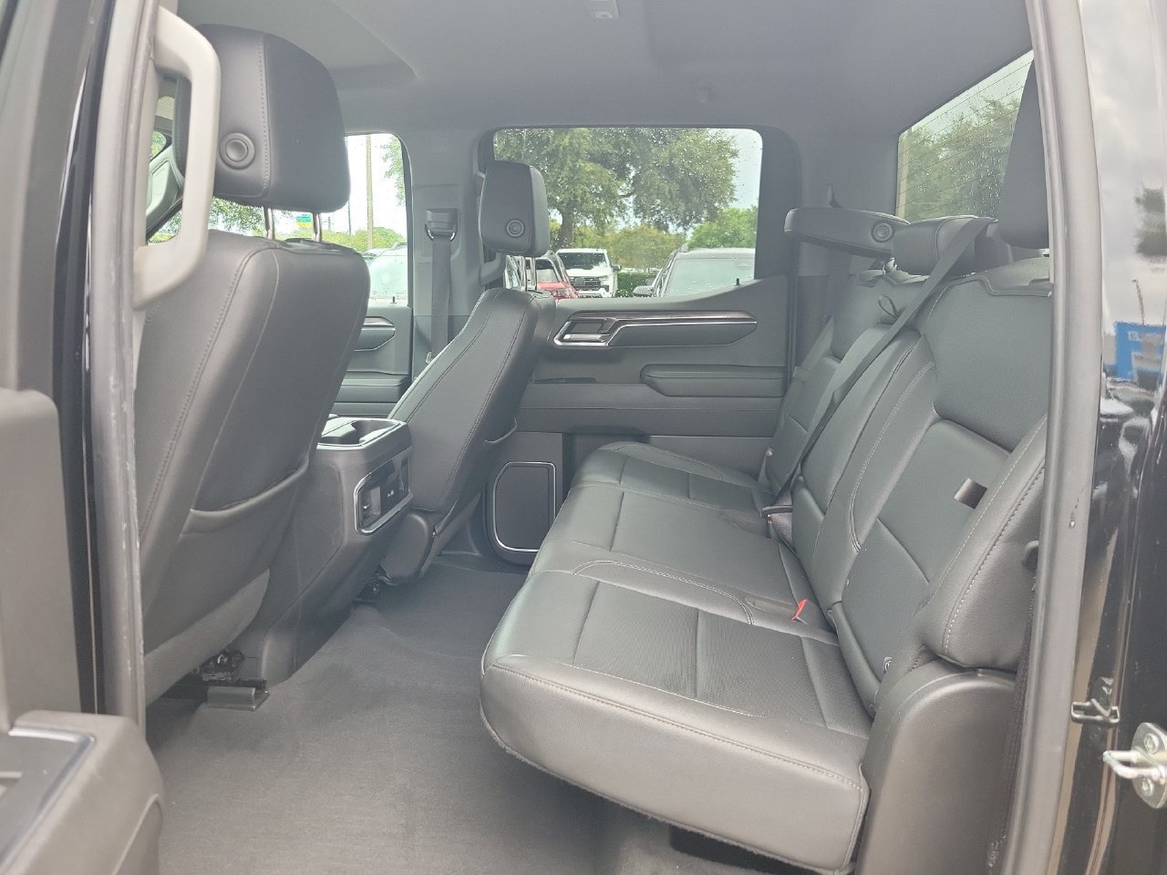 Certified 2023 Chevrolet Silverado 1500 LTZ AWD/4WD image 10