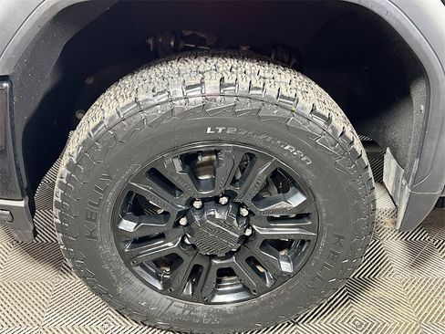 Used 2022 GMC Sierra 3500 Denali w/ Denali Black Diamond Edition image 25