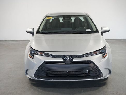 Certified 2024 Toyota Corolla LE image 2