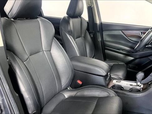 Used 2024 Subaru Ascent Touring AWD/4WD image 7