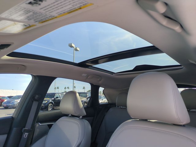 Certified 2025 INFINITI QX50 Luxe AWD/4WD image 15