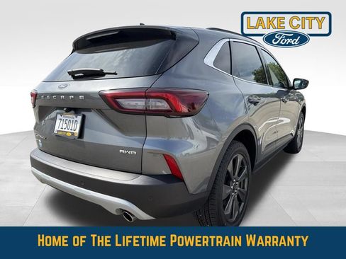 Used 2025 Ford Escape Platinum AWD/4WD image 6
