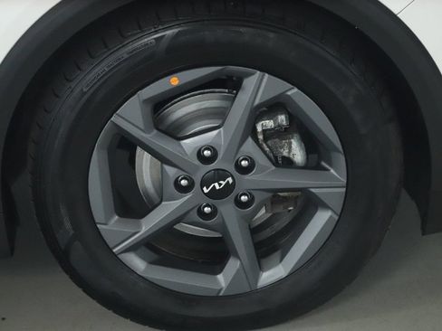Used 2025 Kia K4 FWD image 10