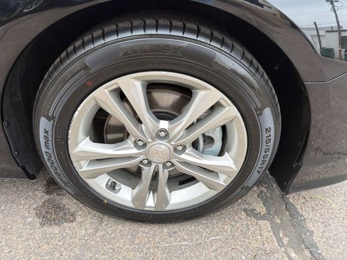 Used 2018 Hyundai Sonata Limited w/ Limited Ultimate Package 03 FWD image 12