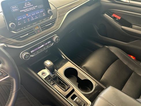 Used 2020 Nissan Altima 2.5 SL FWD image 52